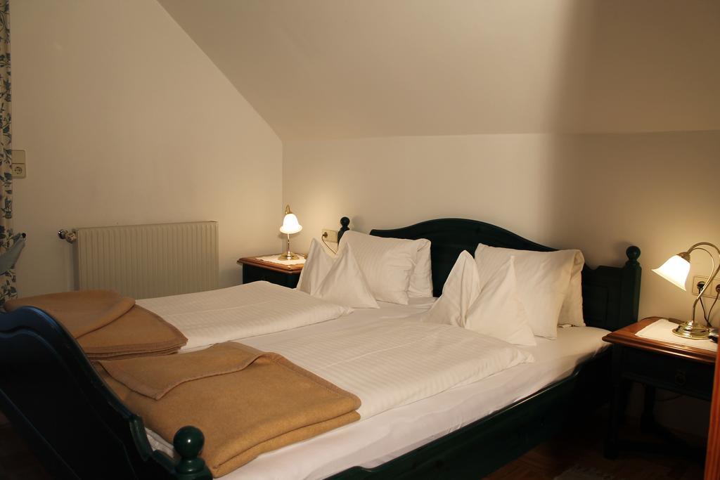 Haralds Ferienwohnungen Bad Kleinkirchheim Room photo